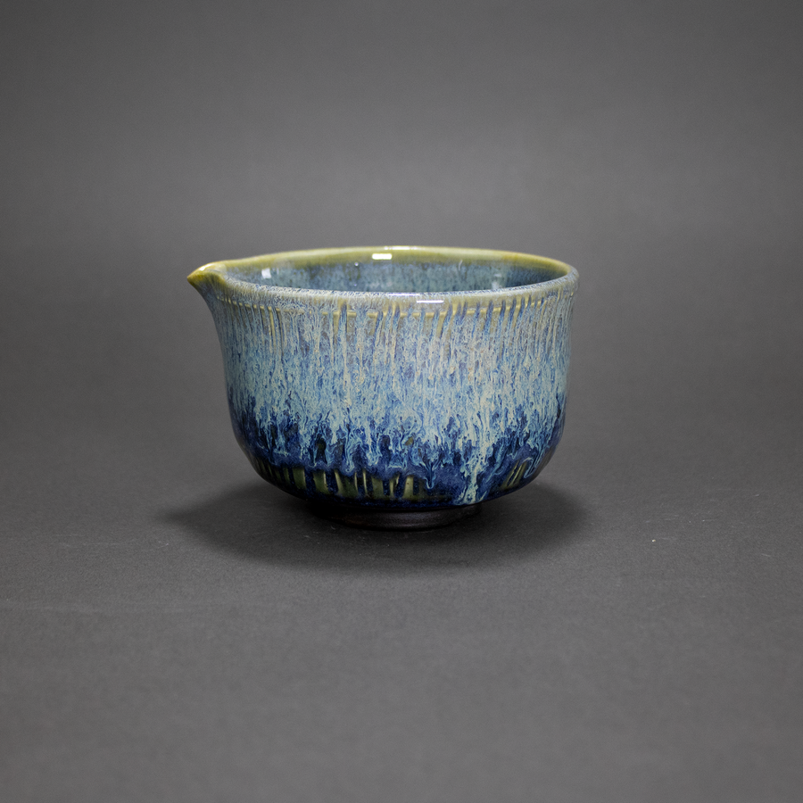 Katakuchi Chawan Haru con Vertedero / Pieza única, hecha a mano