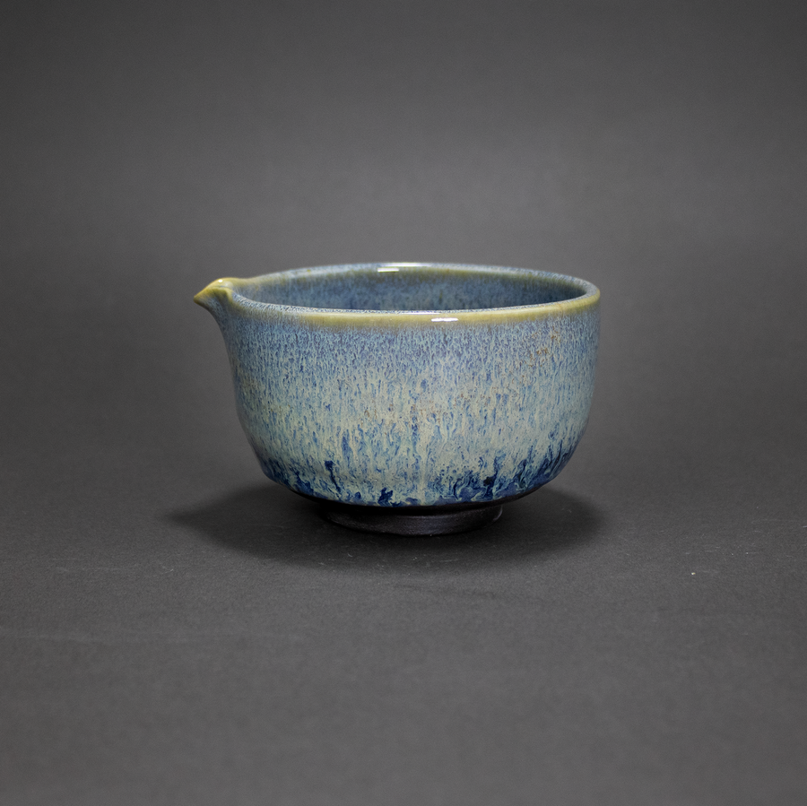 Katakuchi Chawan Kawa con Vertedero / Pieza única, hecha a mano