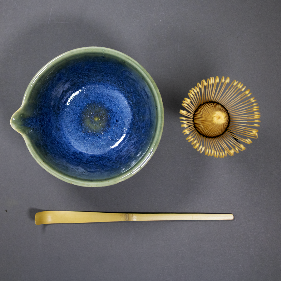 Katakuchi Chawan Shokubustu con Vertedero / Pieza única, hecha a mano