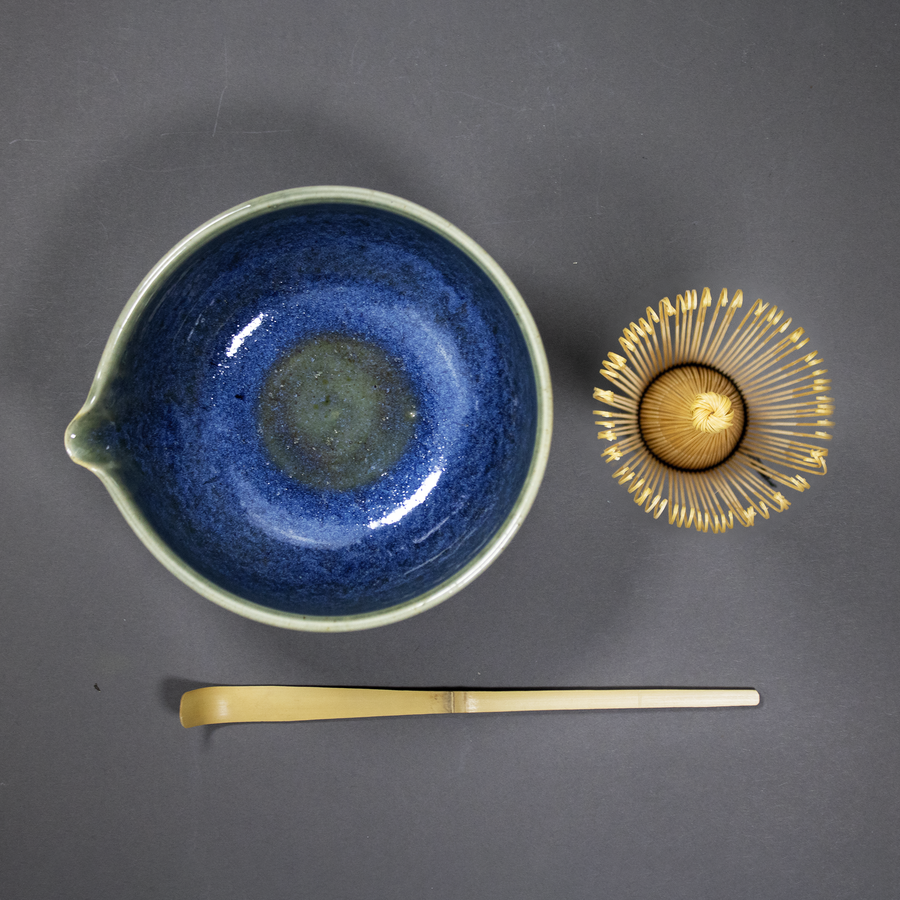 Katakuchi Chawan Uzumaki con Vertedero / Pieza única, hecha a mano